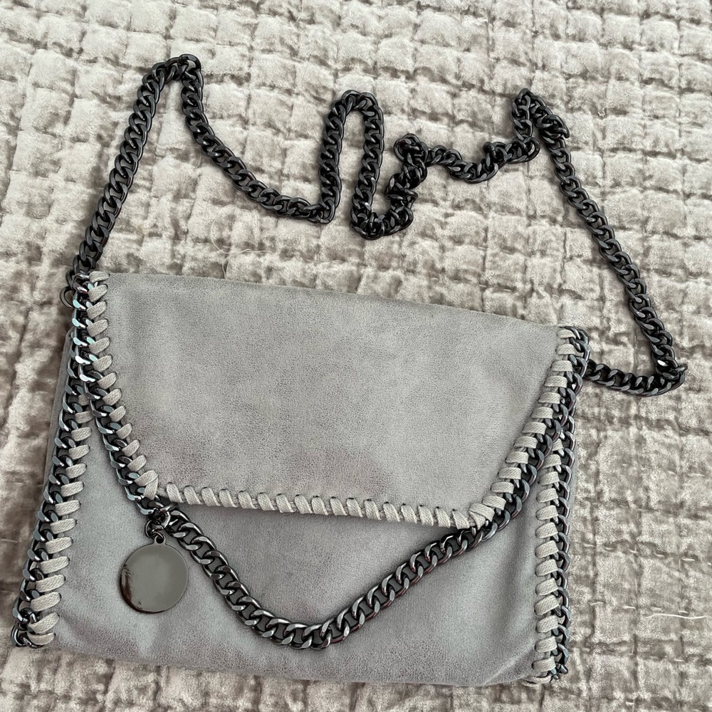 Alicia crossbody - Gray purse, chain